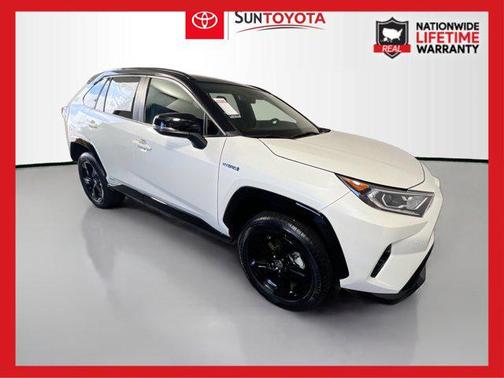 2021 Toyota RAV4 Hybrid SE