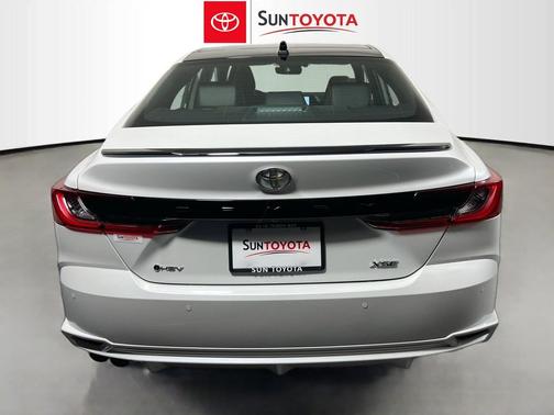 Wind Chill Pearl 2026 Toyota Camry XSE