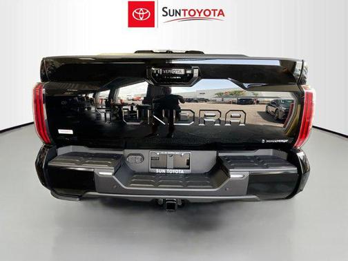 2025 Toyota Tundra Hybrid Platinum