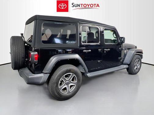 Black Clearcoat 2022 Jeep Wrangler Unlimited Sport
