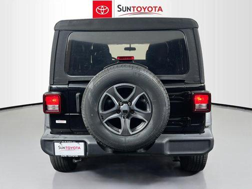 Black Clearcoat 2022 Jeep Wrangler Unlimited Sport