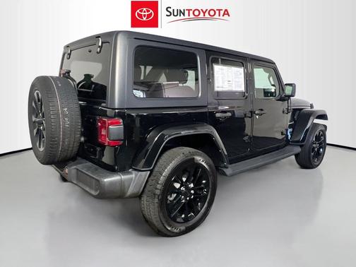 Black Clearcoat 2022 Jeep Wrangler Unlimited 4xe Sahara