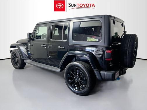 Black Clearcoat 2022 Jeep Wrangler Unlimited 4xe Sahara