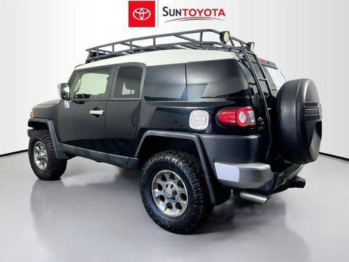 2013 Toyota FJ Cruiser Base