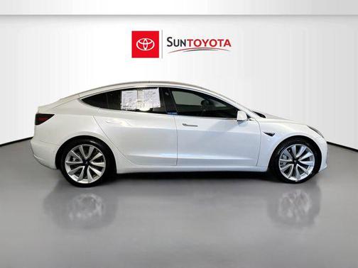 2019 Tesla Model 3 Performance