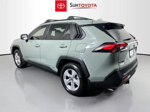 2021 Toyota RAV4 Hybrid XLE
