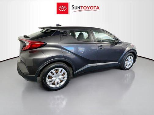 2021 Toyota C-HR LE