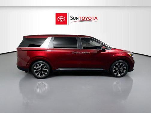 2024 Kia Carnival EX