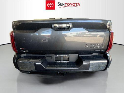 2025 Toyota Tundra Hybrid 1794 Edition