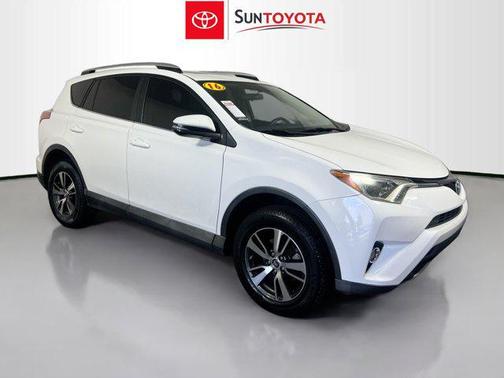 Super White 2016 Toyota RAV4 XLE