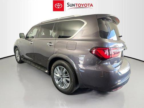 2023 INFINITI QX80 Luxe