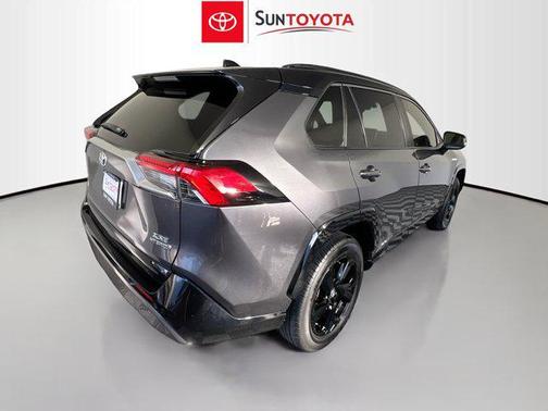 2019 Toyota RAV4 Hybrid SE