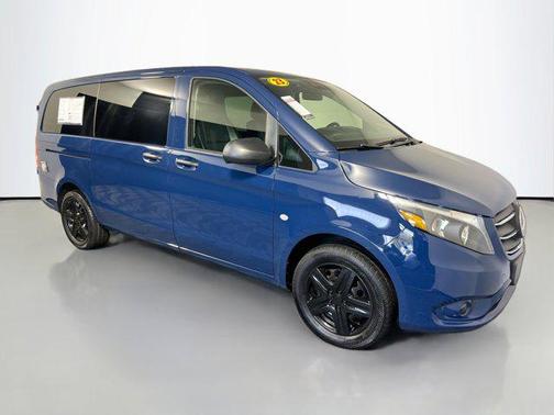 2023 Mercedes-Benz Metris Base