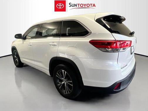 2018 Toyota Highlander LE Plus