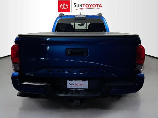 Blazing Blue Pearl 2018 Toyota Tacoma TRD Sport