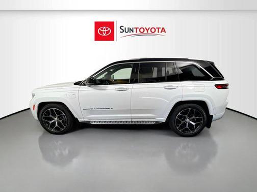 2022 Jeep Grand Cherokee 4xe Summit Reserve