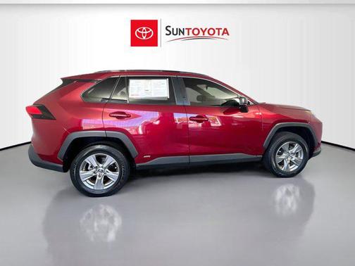 2023 Toyota RAV4 Hybrid SE