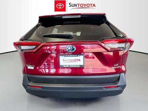 2023 Toyota RAV4 Hybrid SE