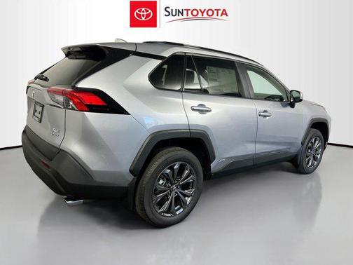 2025 Toyota RAV4 Hybrid XLE Premium