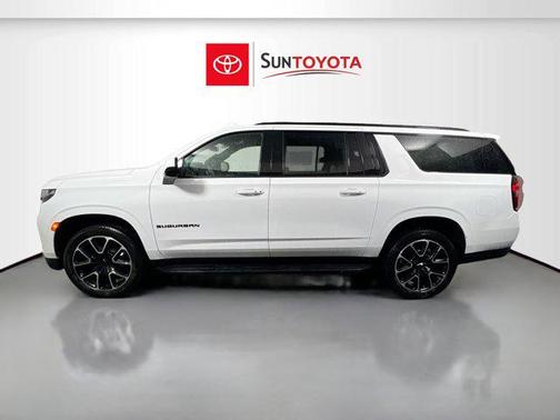 Summit White 2024 Chevrolet Suburban RST