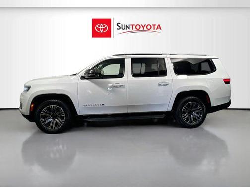 Bright White Clearcoat 2023 Jeep Wagoneer L Series II 4x4