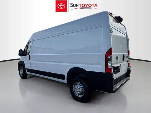Bright White Clearcoat 2025 RAM ProMaster 2500 Tradesman