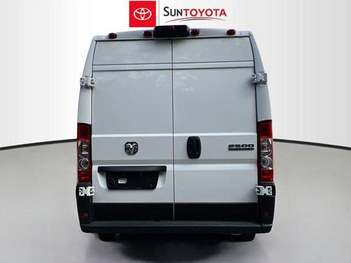 Bright White Clearcoat 2025 RAM ProMaster 2500 Tradesman