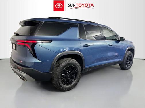 Lakeshore Blue Metallic 2025 Chevrolet Traverse AWD Z71