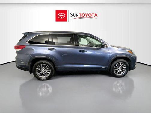 Shoreline Blue Pearl 2018 Toyota Highlander Hybrid XLE