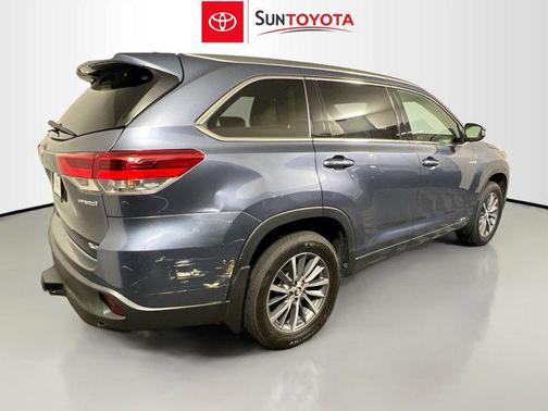 Shoreline Blue Pearl 2018 Toyota Highlander Hybrid XLE