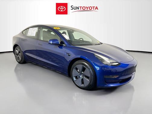Deep Blue Metallic 2023 Tesla Model 3 Standard Range