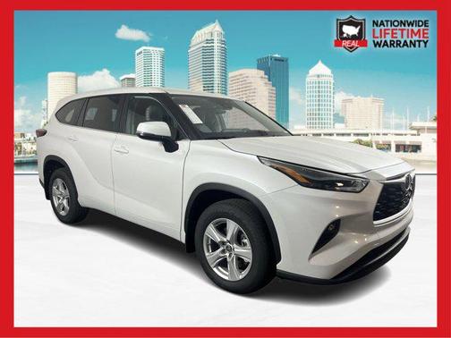 2024 Toyota Highlander LE