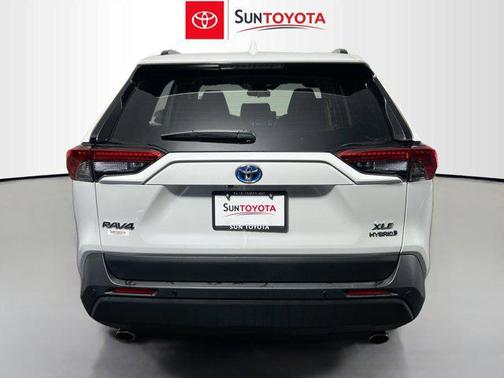 Wind Chill Pearl 2024 Toyota RAV4 Hybrid XLE Premium