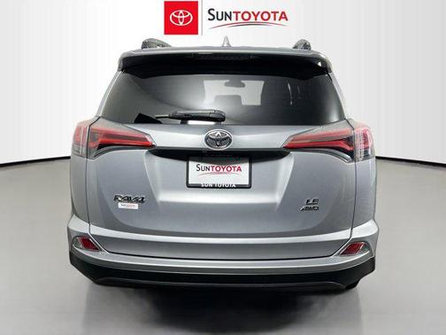 Silver Sky Metallic 2017 Toyota RAV4 LE