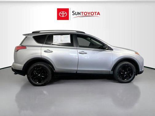 Silver Sky Metallic 2017 Toyota RAV4 LE