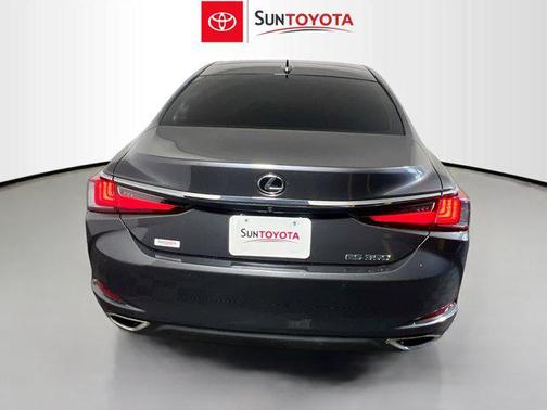 2024 Lexus ES 350 Luxury