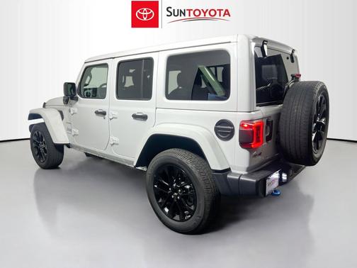 Bright White Clearcoat 2024 Jeep Wrangler 4xe Sahara