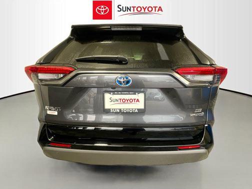 2023 Toyota RAV4 Hybrid SE