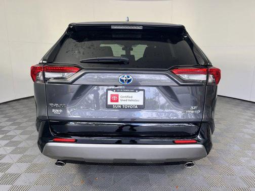 2023 Toyota RAV4 Hybrid SE