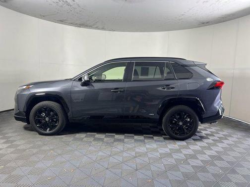 2023 Toyota RAV4 Hybrid SE