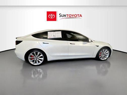 2019 Tesla Model 3 Long Range