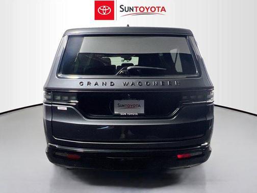 Baltic Gray Metallic Clearcoat 2024 Jeep Grand Wagoneer L Series II 4x4
