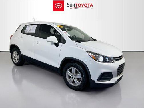 Summit White 2020 Chevrolet Trax LS