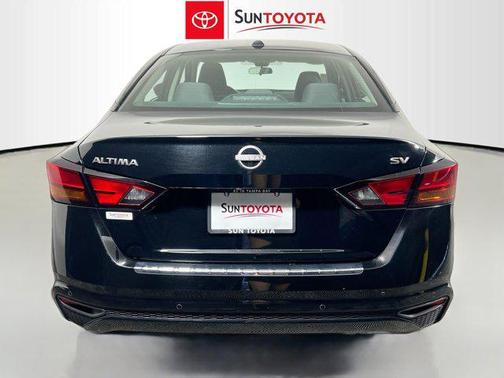 Super Black 2023 Nissan Altima 2.5 SV