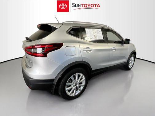 2022 Nissan Rogue Sport SV