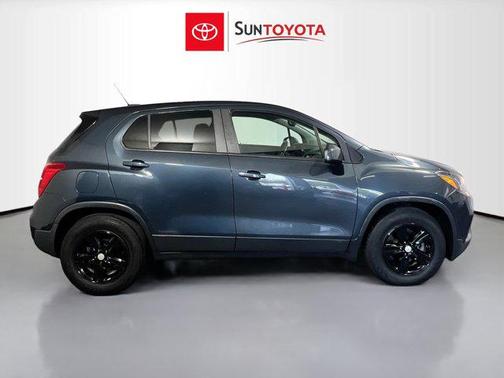 Shadow Gray Metallic 2021 Chevrolet Trax LS