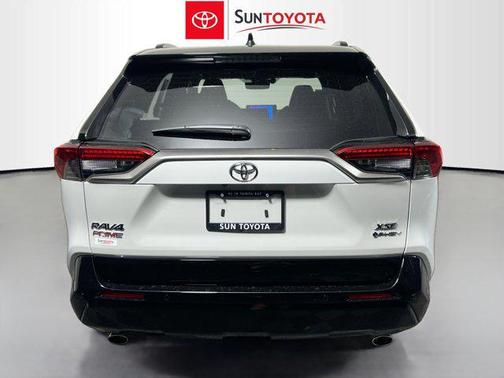 2025 Toyota RAV4 Hybrid SE