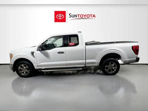 OXFORD WHITE 2022 Ford F-150 XLT