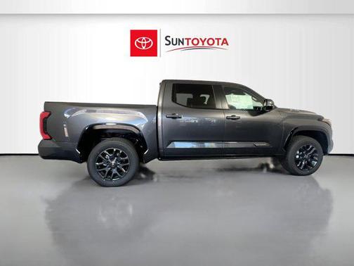 2025 Toyota Tundra Hybrid Platinum