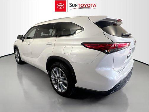2023 Toyota Highlander Limited